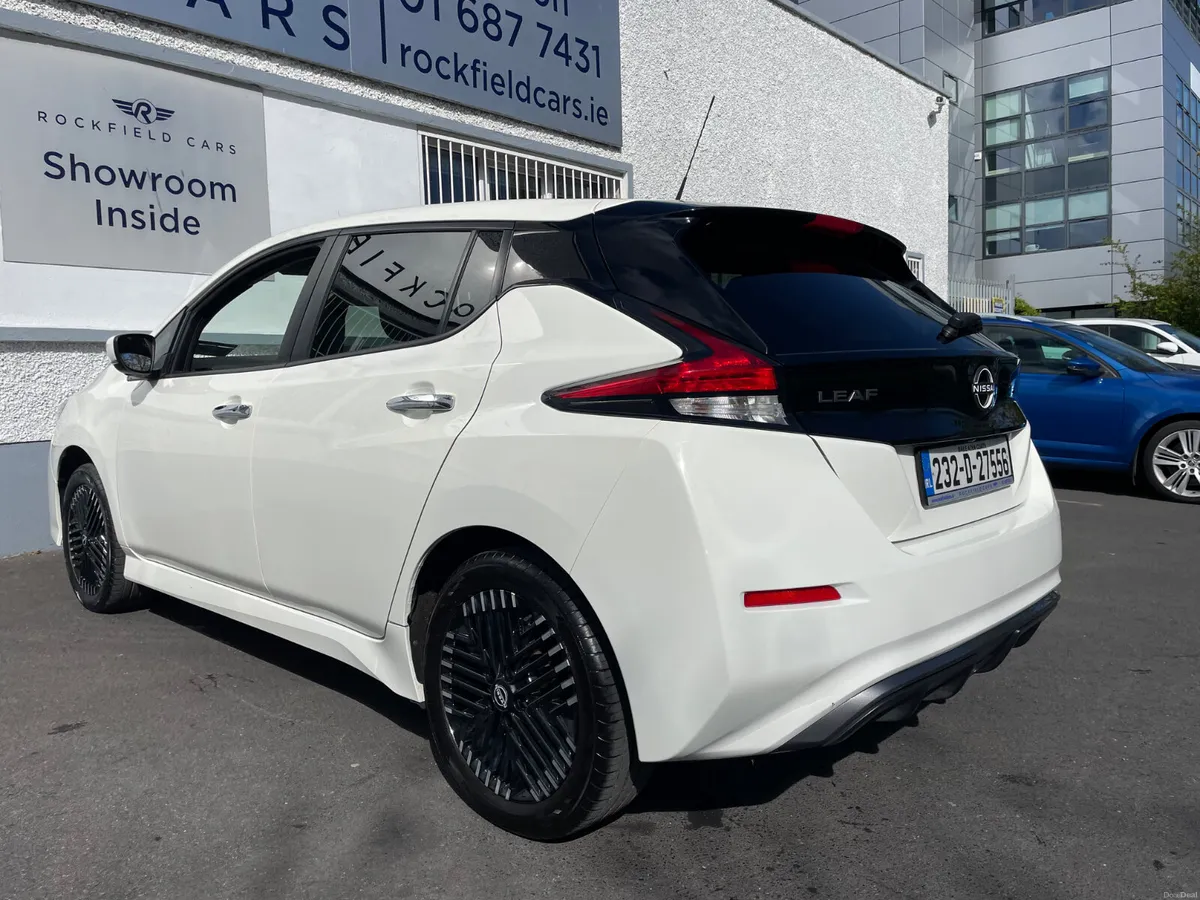 62KWH - APPLE PLAY - REVERSE CAMERA - 120TAX - Image 4