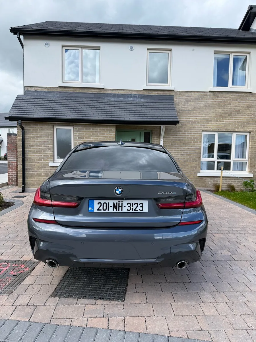 BMW 330e New NCT - 04/28 Petrol plug-in Hybrid 2.0 - Image 4