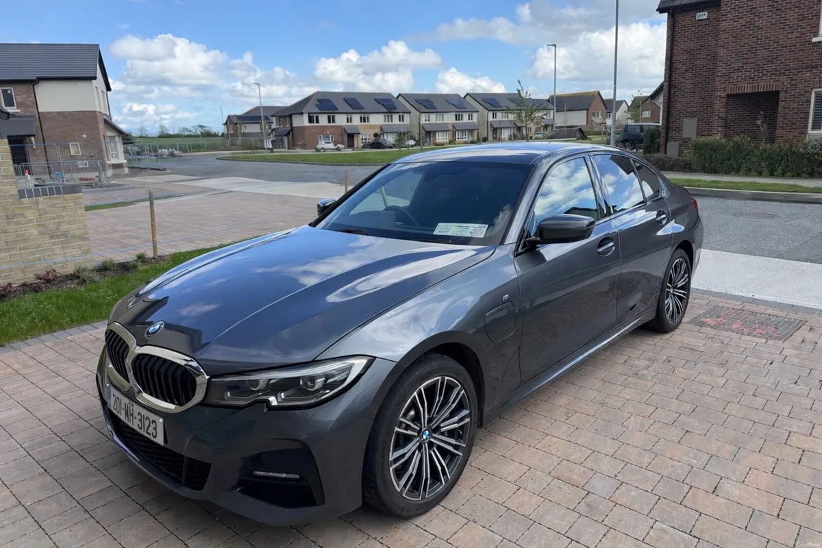 BMW 330e New NCT - 04/28 Petrol plug-in Hybrid 2.0 - Image 1