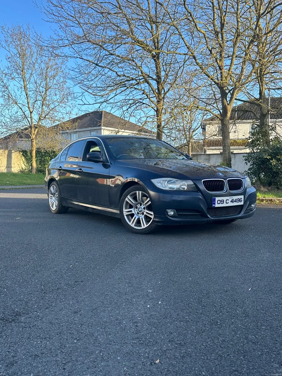 BMW 3-Series 2009 LCI - Image 1