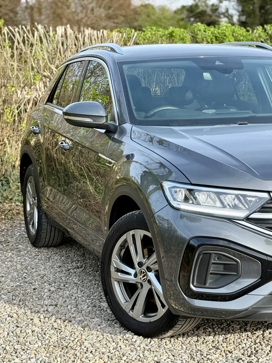 2023 Volkswagen T-Roc 1.5 TSI 150HP R-Line Auto - Image 3