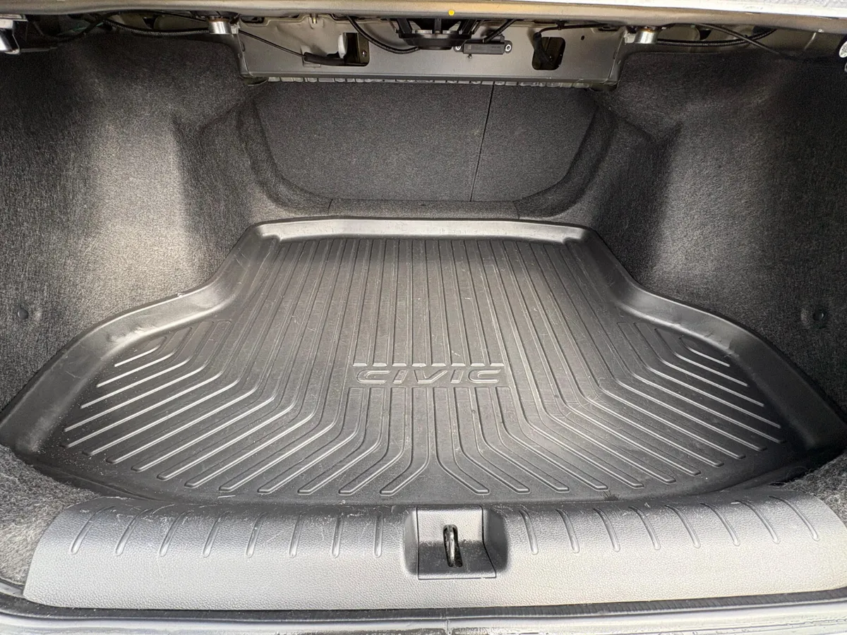 Honda Civic 2019 - Image 4