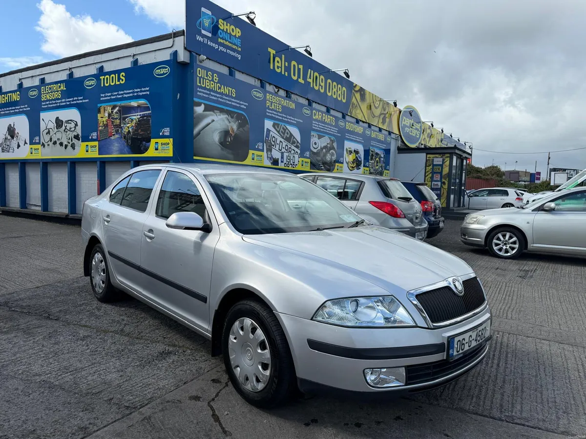 Skoda Octavia 2006 Low mileage - Image 4