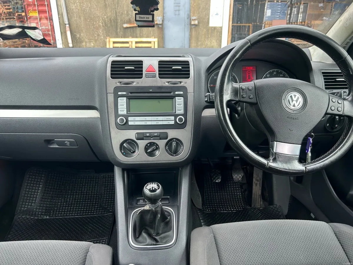 VW Golf - Image 3