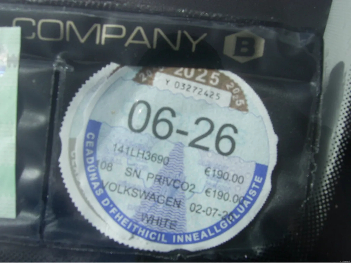 Volkswagen Polo DBA-6RCBZ 5DR AUTO - Image 4