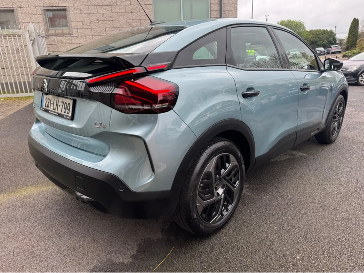 Citroen C4 FEEL BLUEHDI 110 MY22.3 4DR - Image 2