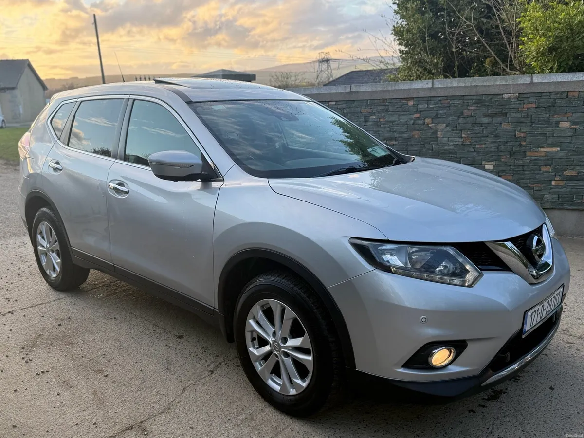 2017 Nissan x trail 7 seater automatic - Image 2