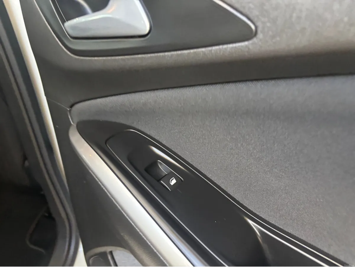 Opel Grandland X SC 1.2I 130PS 4DR only 78000kms - Image 4