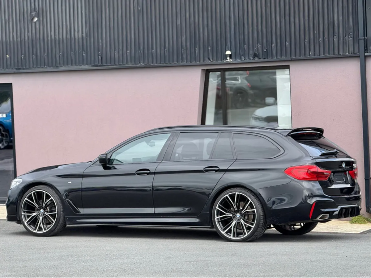 BMW 5-Series REDUCED! 2020 BMW 5 SERIES M SPORT - Image 3