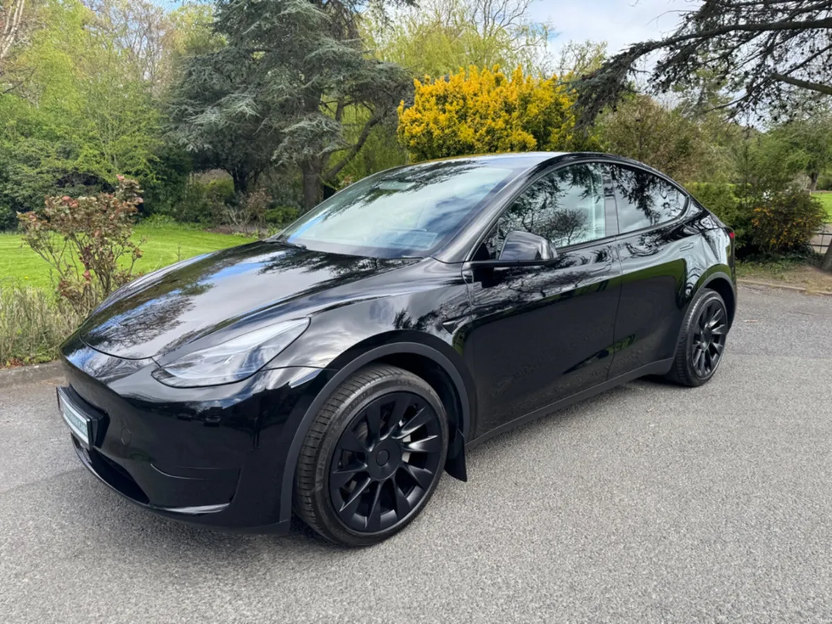 Tesla Model Y RWD BASE - Image 2