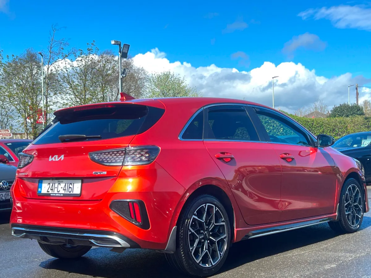 Kia Ceed 1.6D MHEV GT-LINE *HIGH SPEC* - Image 4