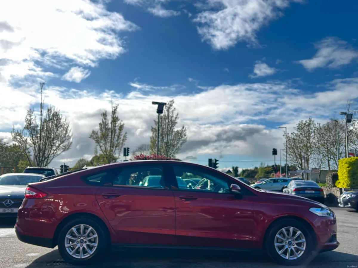 Ford Mondeo 1.6 DIESEL STYLE *NEW MODEL* - Image 4