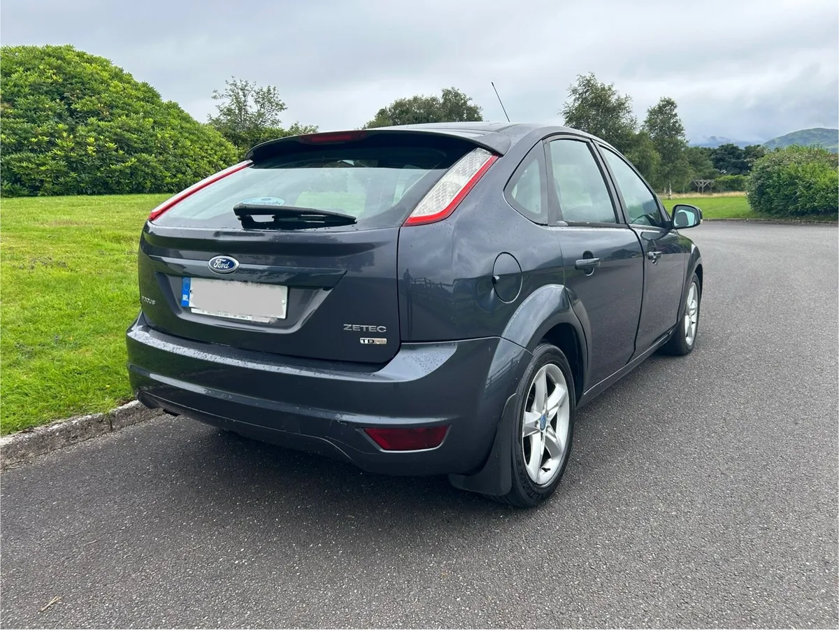 2010 Ford Focus.. Long NCT & Fully Serviced - Image 4