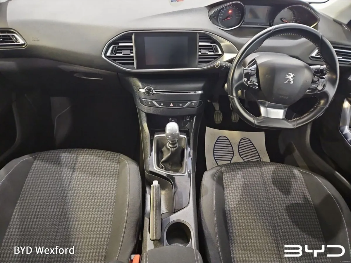 Peugeot 308 1.5 BlueHDi 100bhp Active - Image 6