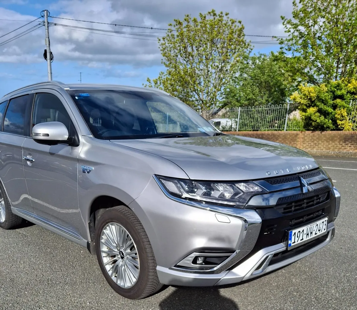 Mitsubishi Outlander 2019 PHEV  4WD - Image 3