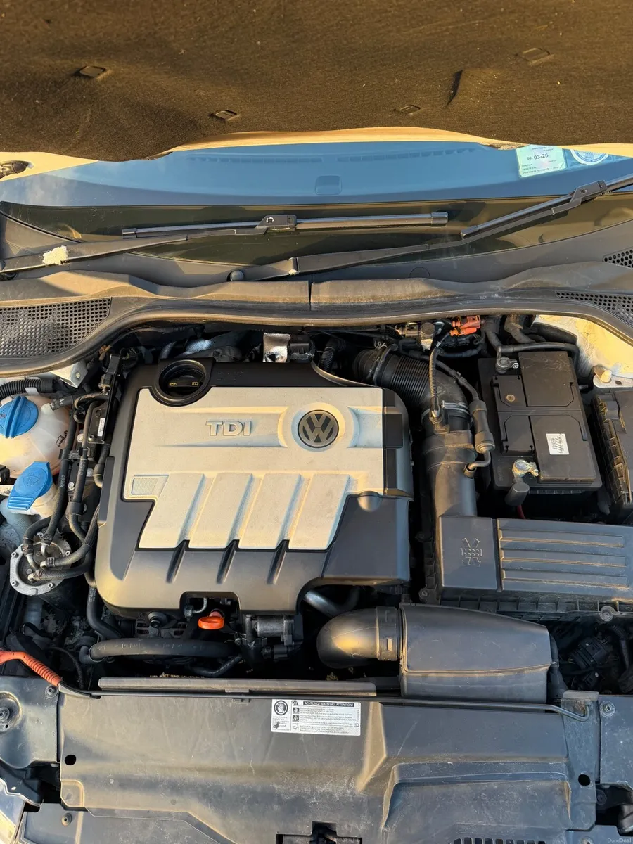 Volkswagen Scirocco 2010 - Image 6