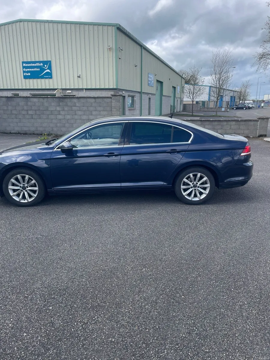 Volkswagen Passat 2.0 Litre Business Edition - Image 4