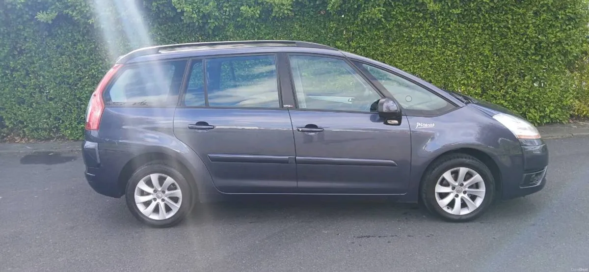 2010 citroen picasso automatic Only 113000 kilomet - Image 2
