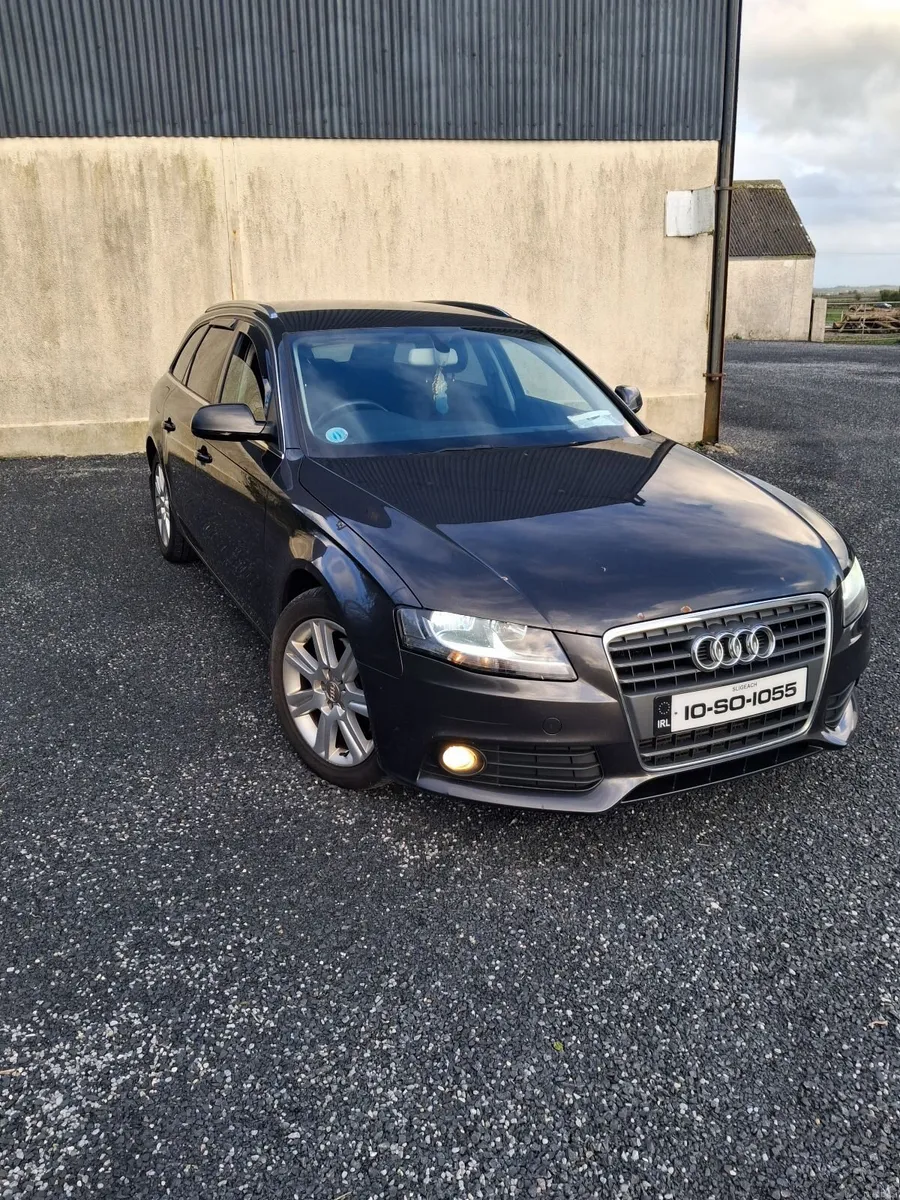Audi A4 2010 - Image 1