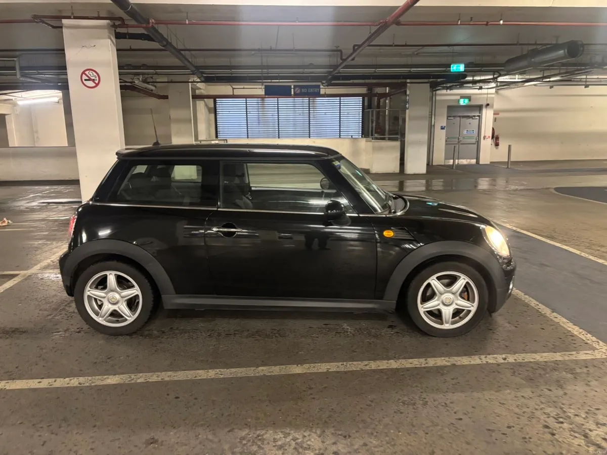 Mini Cooper - Image 1