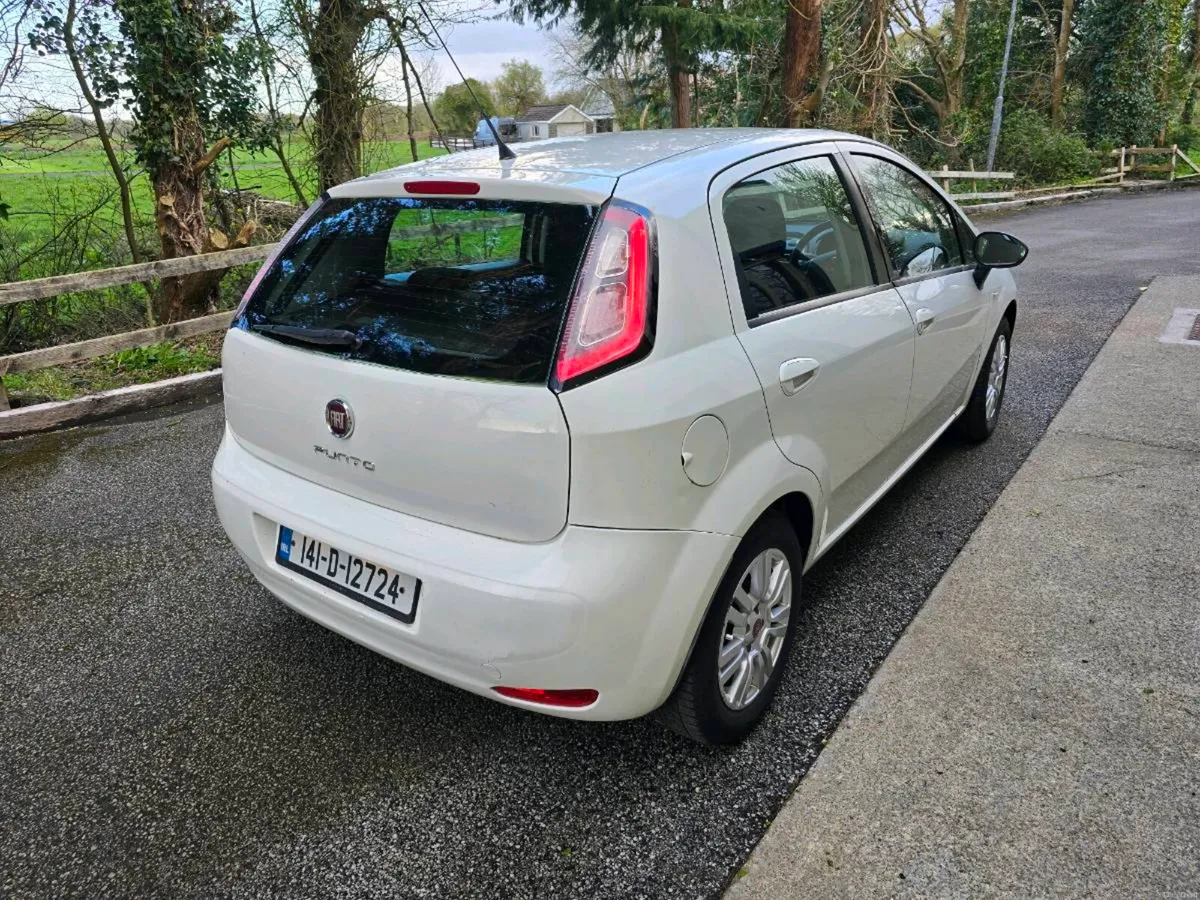 2014 Fiat punto 1.2 petrol - Image 4