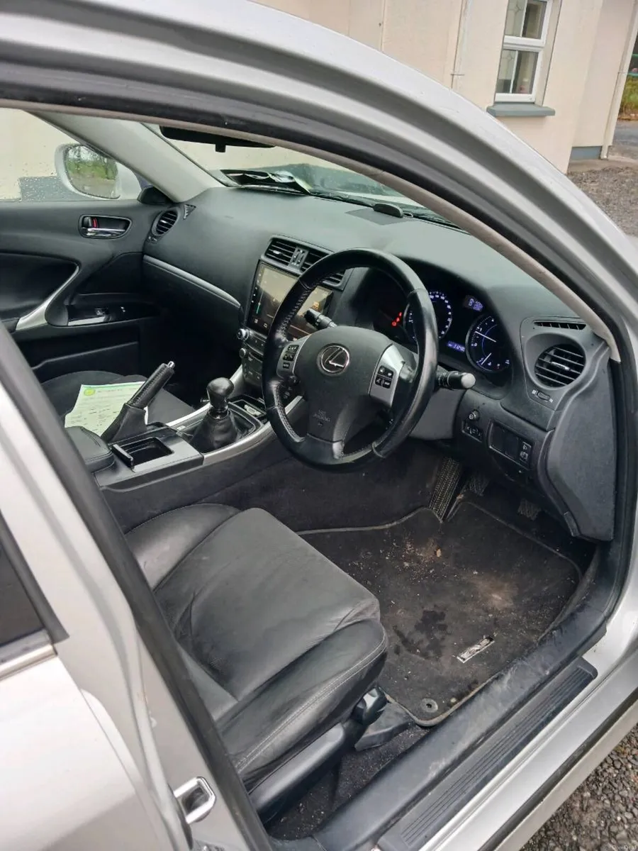 Lexus is200d - Image 3