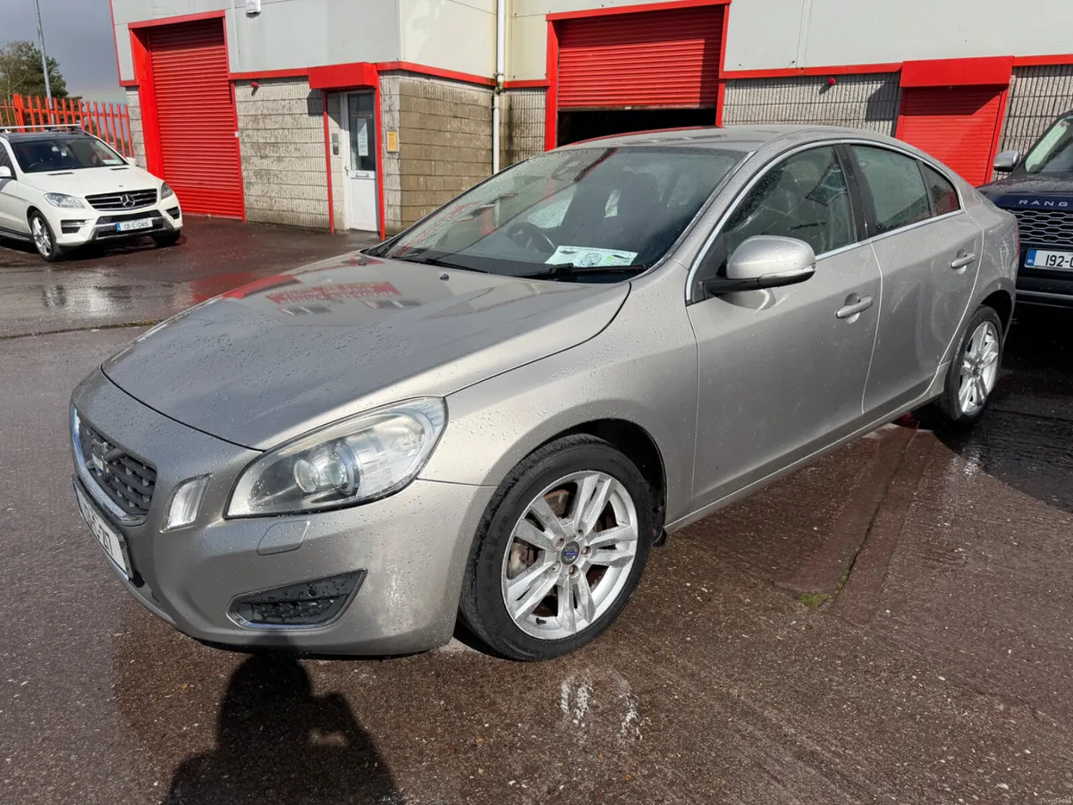 2013 Volvo S60 - Image 3