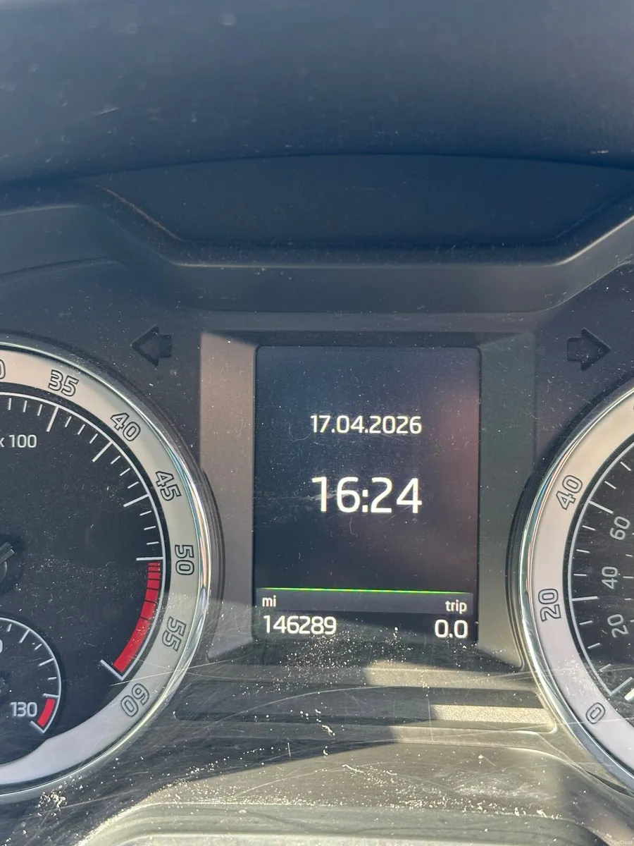 Skoda Octavia Estate 2017 - Image 2