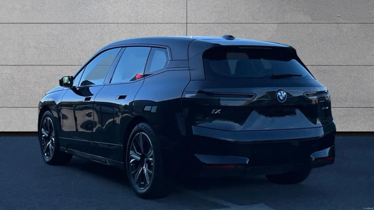 231 Bmw IX 40 M-Sport - Image 2