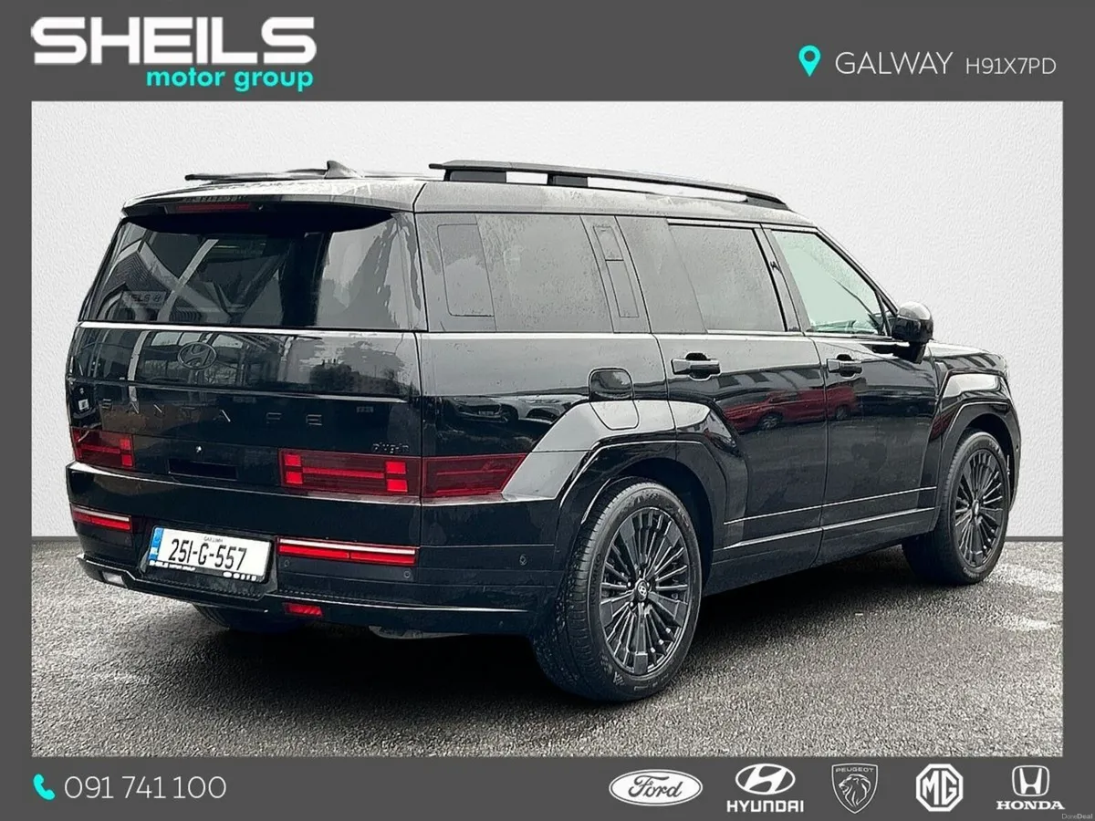 Hyundai Santa Fe **CALLIGRAPHY TRIM**BLACK PACK UP - Image 2
