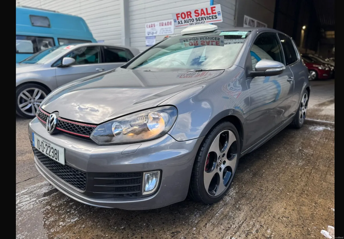 Volkswagen Golf 2010 Gti - Image 2