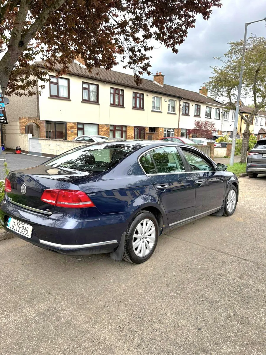 Volkswagen Passat 1.6 Tdi - Image 2