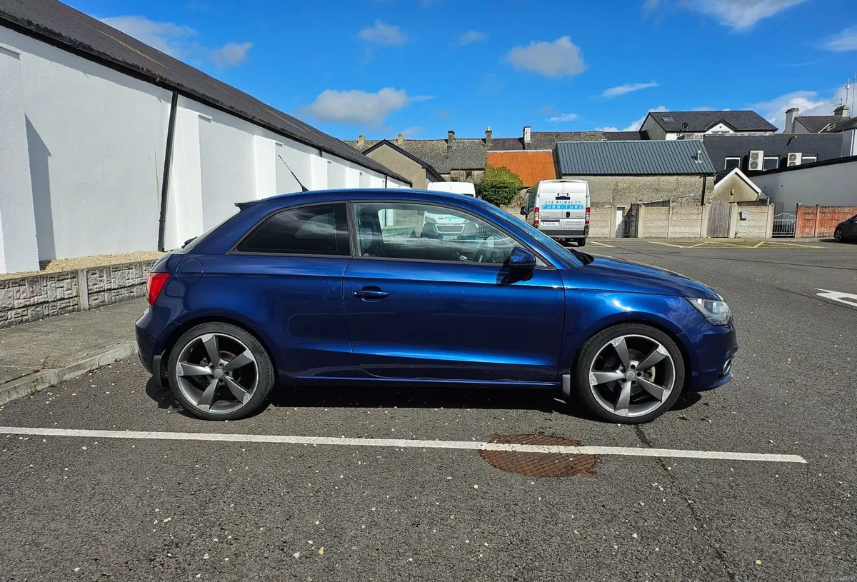 Audi A1 2011 - Image 4