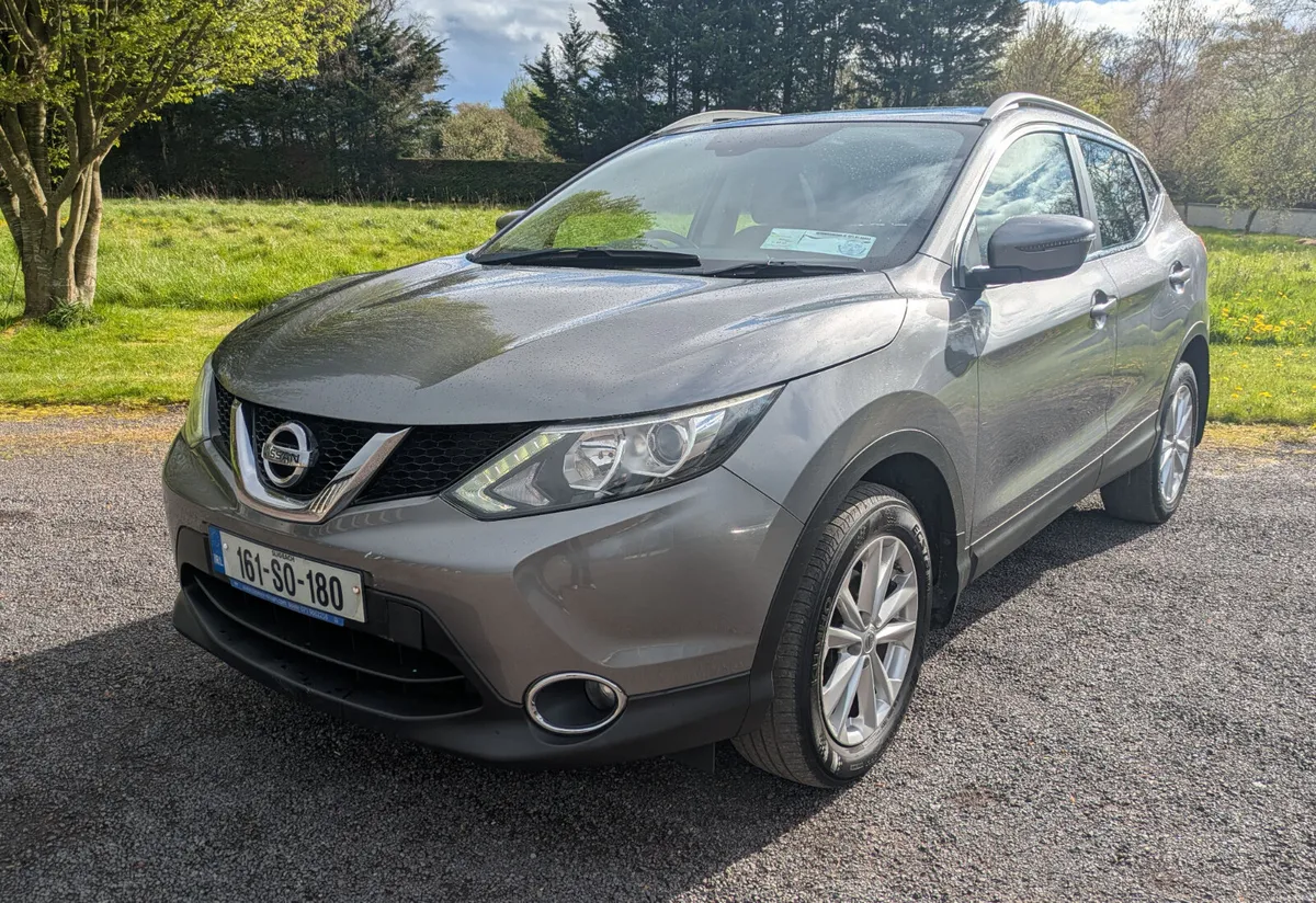 Nissan Qashqai 2016 Sunroof / Reverse Camera - Image 3