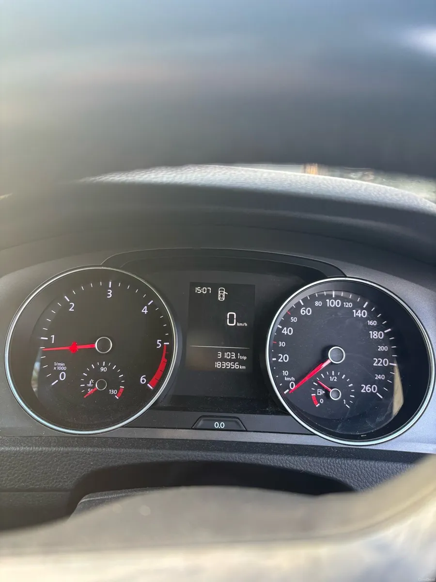 Volkswagen Golf - Image 6