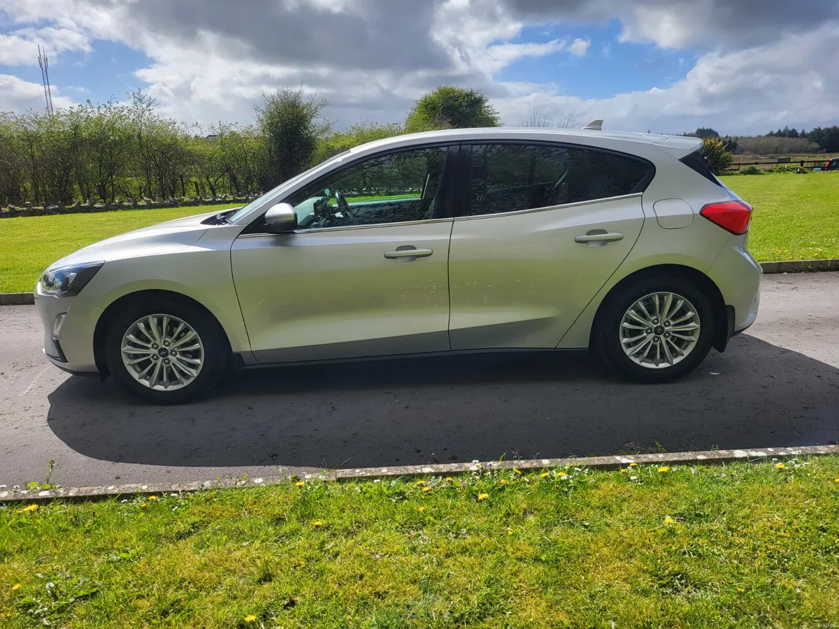 Ford Focus  TITANIUM  DIESEL  NEW NCT. - Image 3
