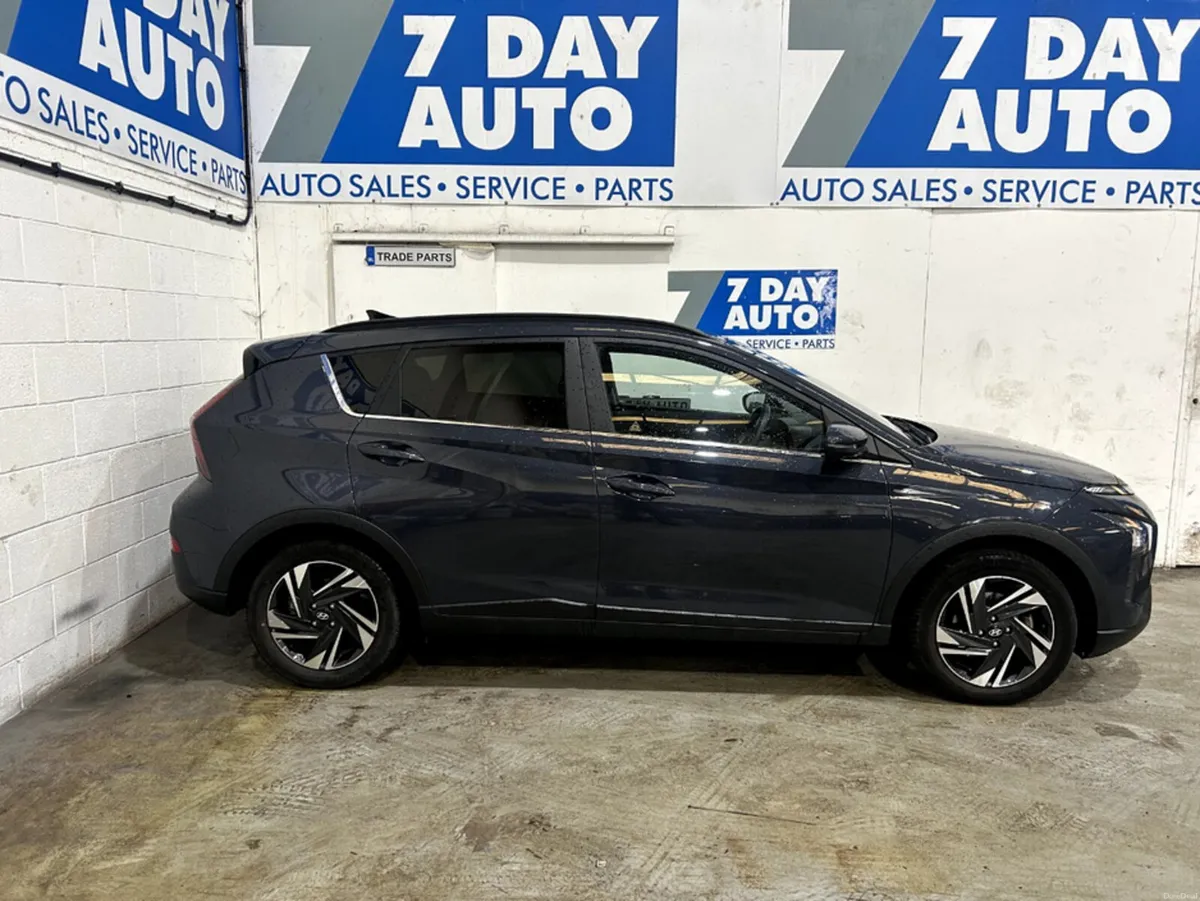 Hyundai Bayon EXECUTIVE 5DR - Image 3