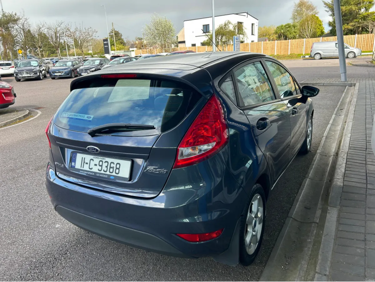 Ford Fiesta STYLE 1.25 60PS 5DR - Image 4
