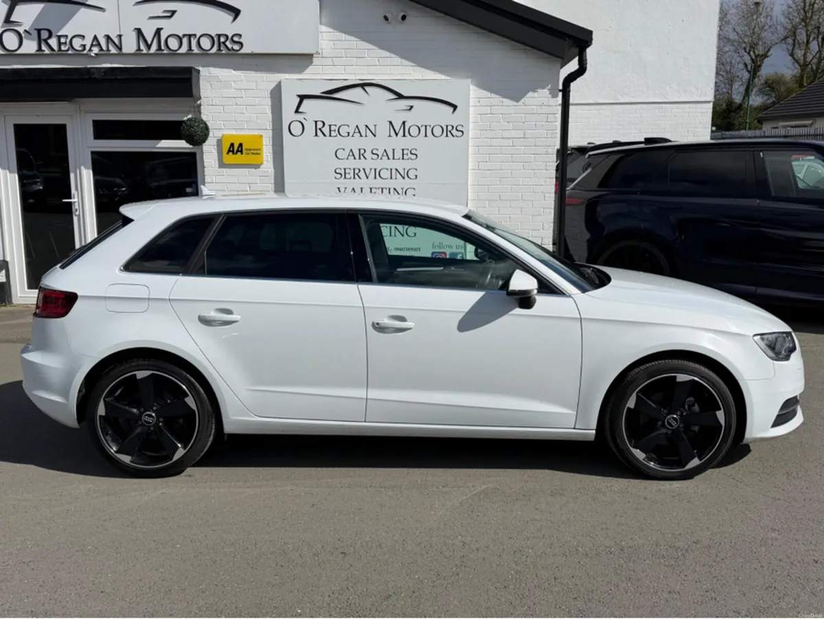 Audi A3 1.4 TFSI SE TECHNIK 5DR - Image 2