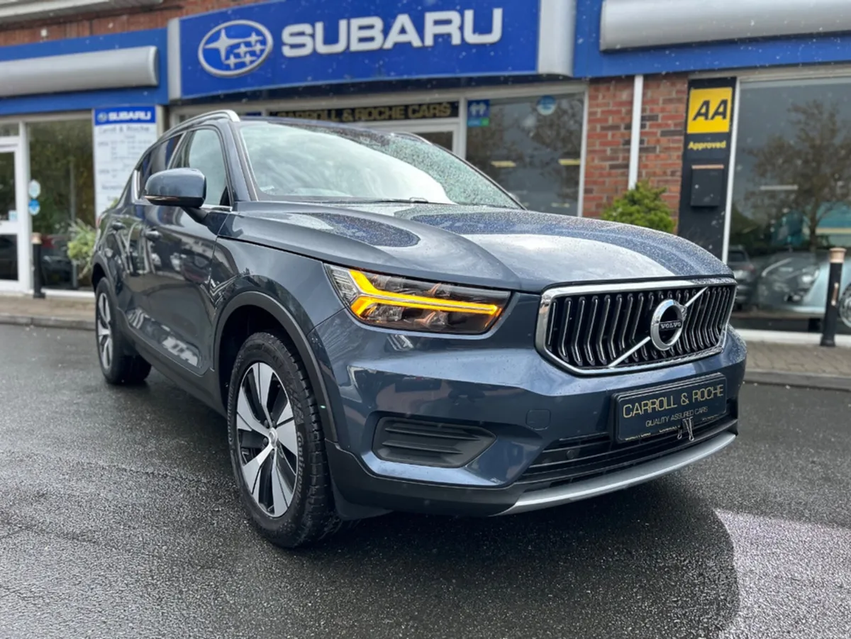 Volvo XC40 T-4 Recharge PHEV-Inscription Expressio - Image 3