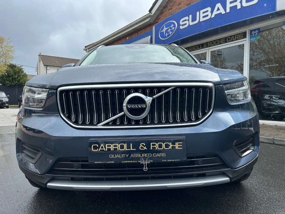 Volvo XC40 T-4 Recharge PHEV-Inscription Expressio - Image 4