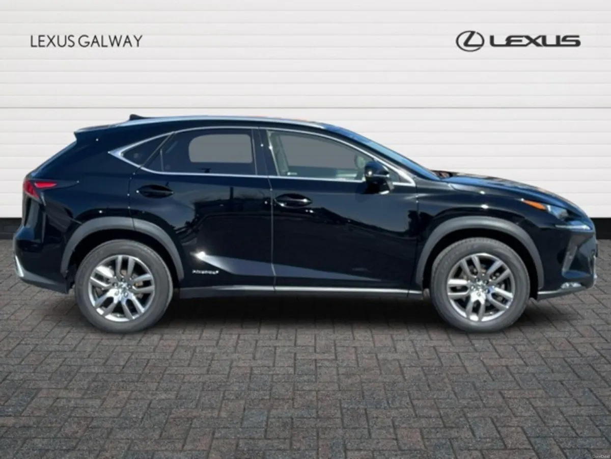 Lexus NX FWD ExecutiveLexus Safety System // Remot - Image 3