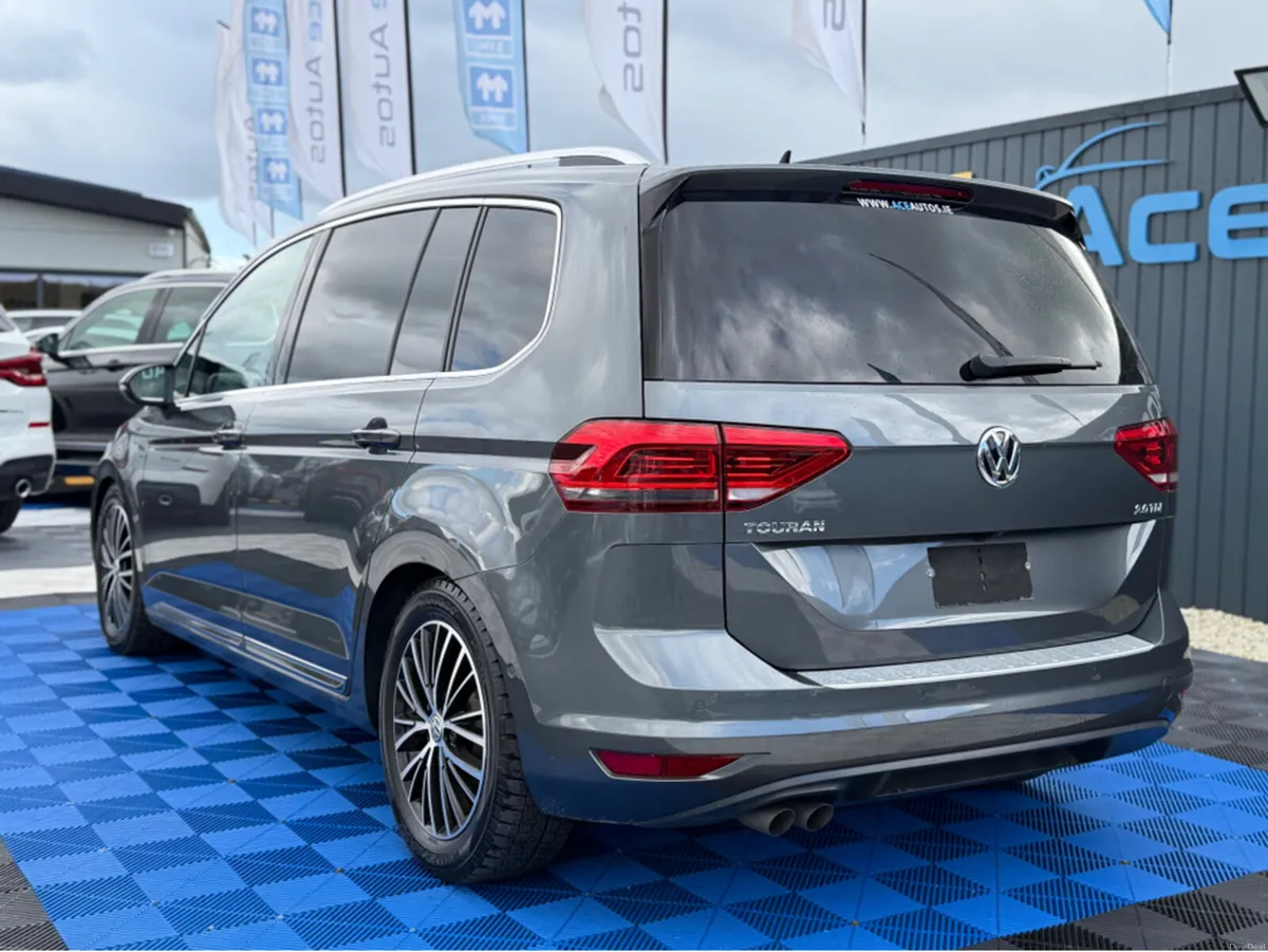 Volkswagen Touran HIGHLINE PREMIUM - 2.0L DIESEL - - Image 5