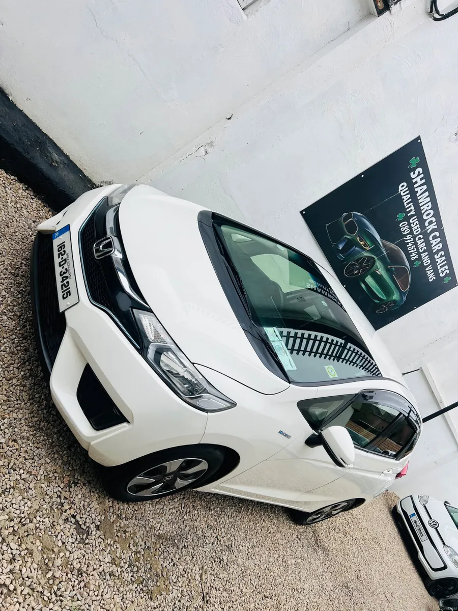 2016 Honda Fit 1.5 Hybird low kms - Image 1