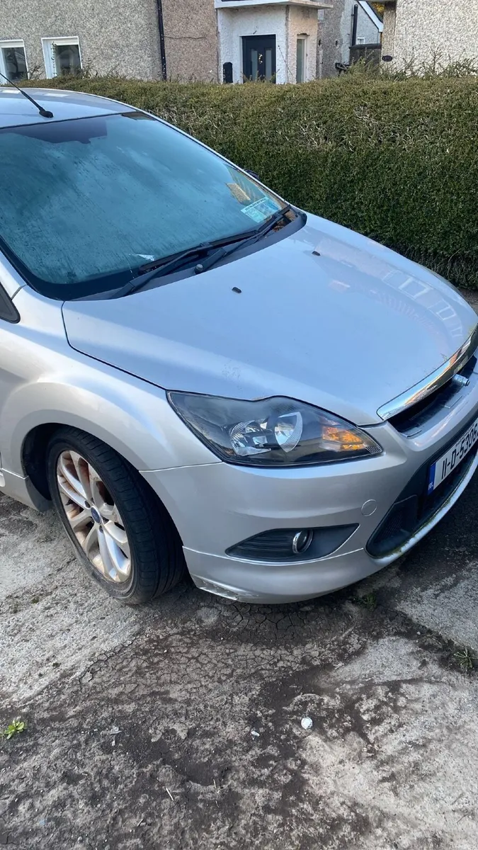 Ford Focus 2011 - Image 1