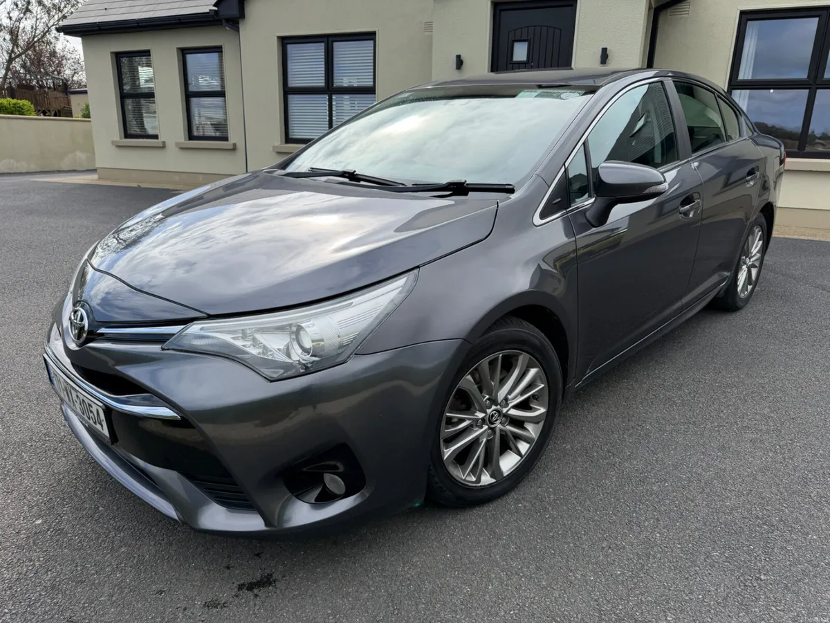 2017 Toyota Avensis Sol 2.0 Diesel 143hp 115KMS - Image 2