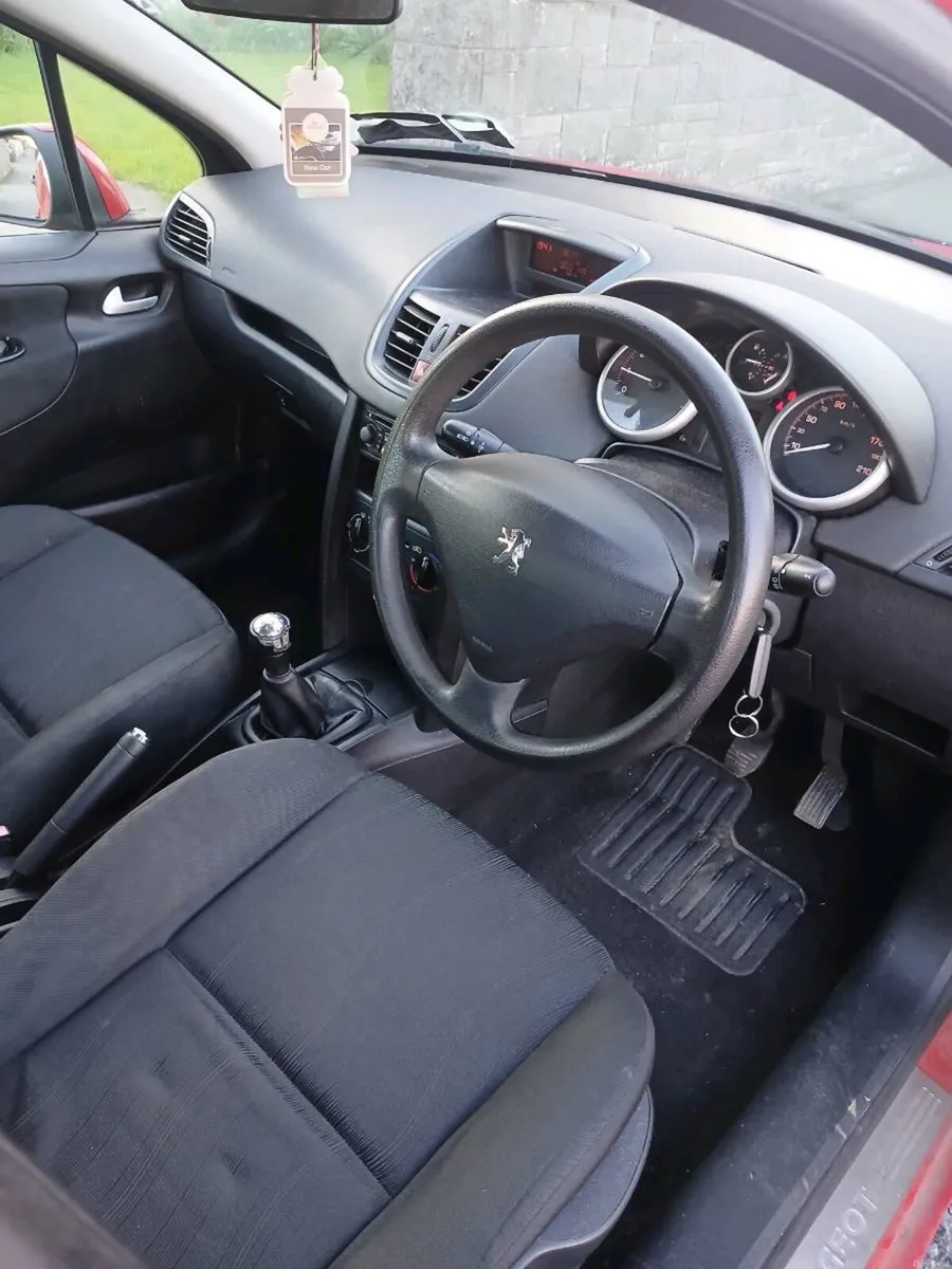 NCT 02.27 TAXED 08.26 LOW KMS - Image 4