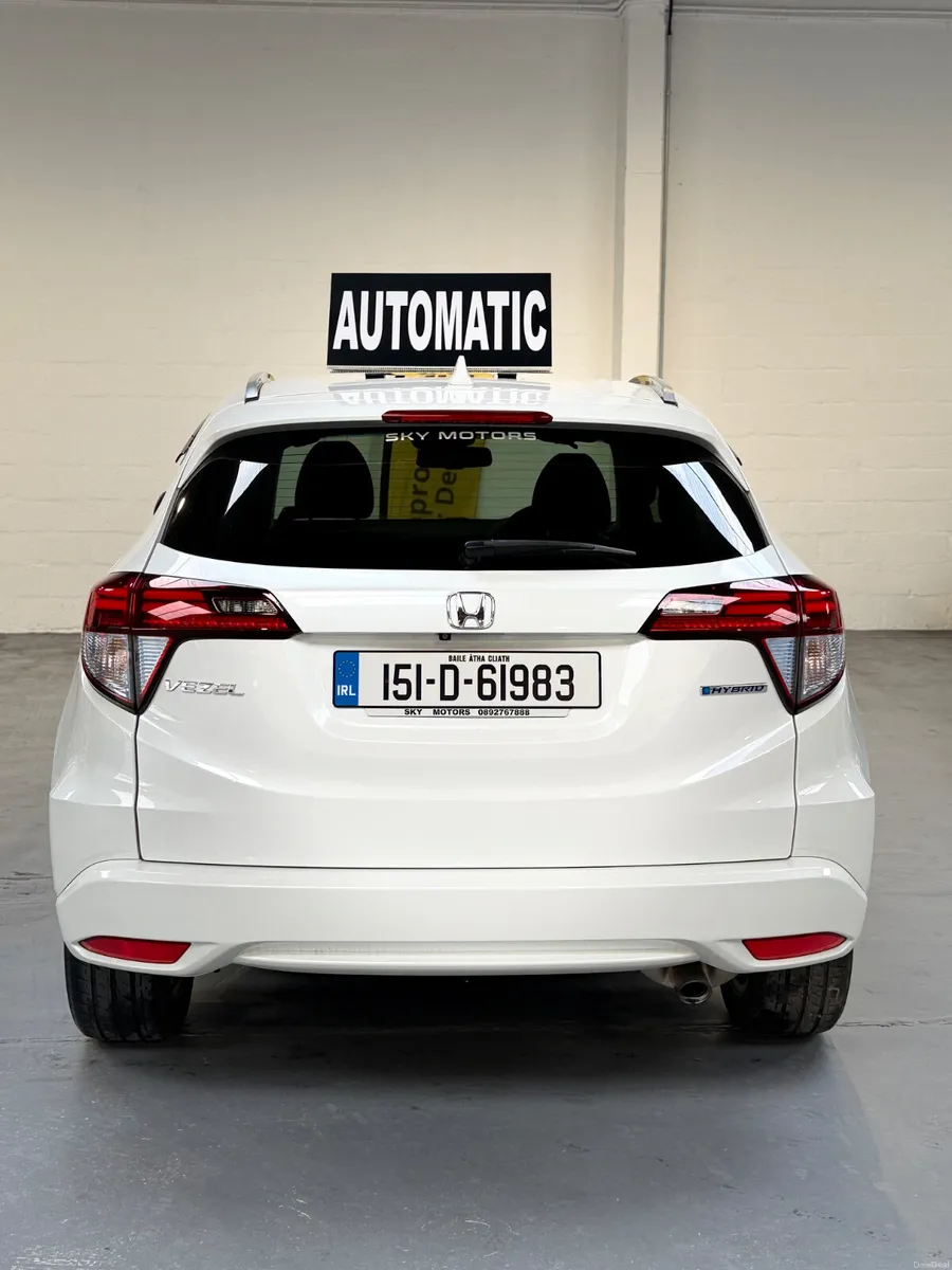 2015 Honda Vezel 1.5 Hybrid Automatic,Leather Spec - Image 5