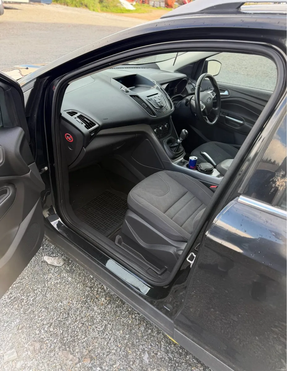 Ford Kuga - Low KM - 1 owner - Fresh test - Image 4