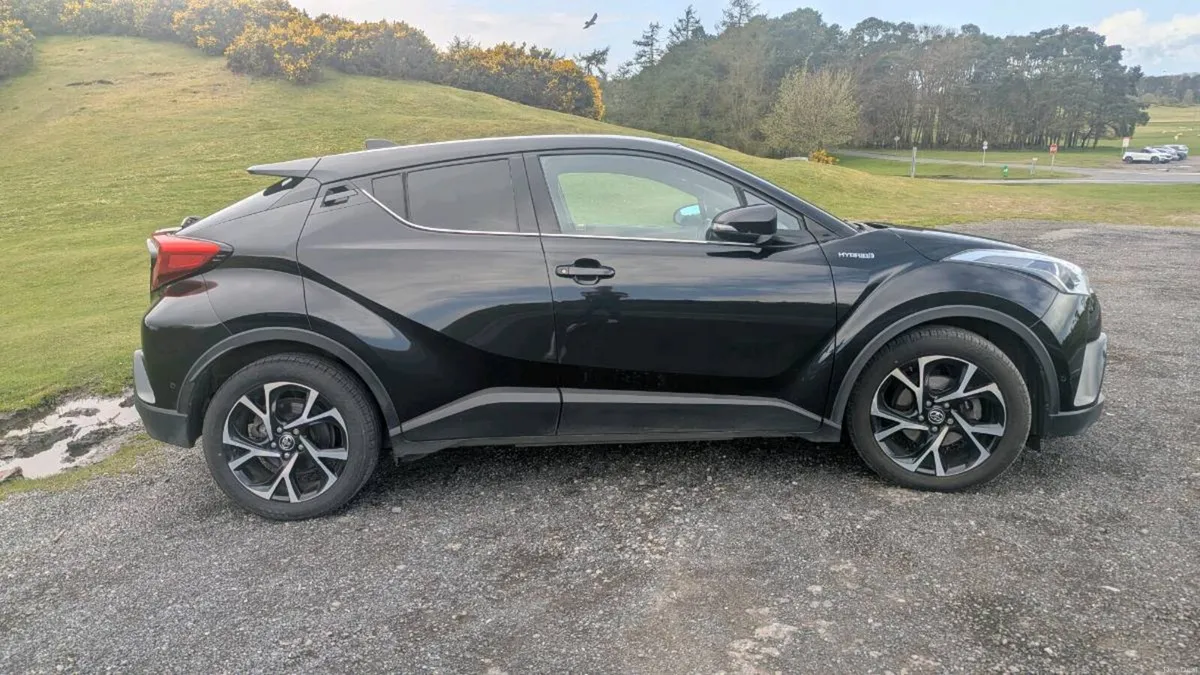 Toyota CHR 2019 - Image 1